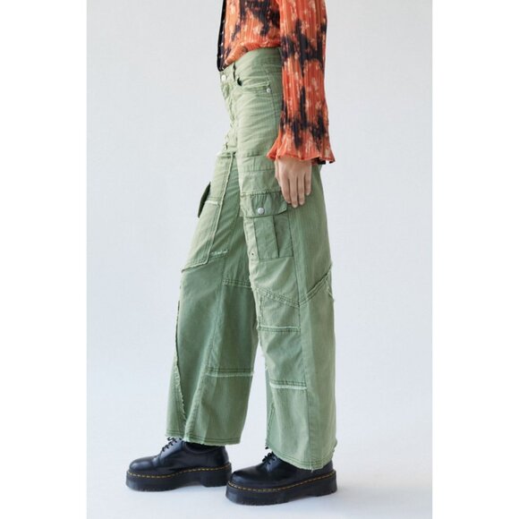 BDG by Urban Outfitters Green Ansley Patchwork Cargo Pants Size 24 41935 - Picture 2 of 16
